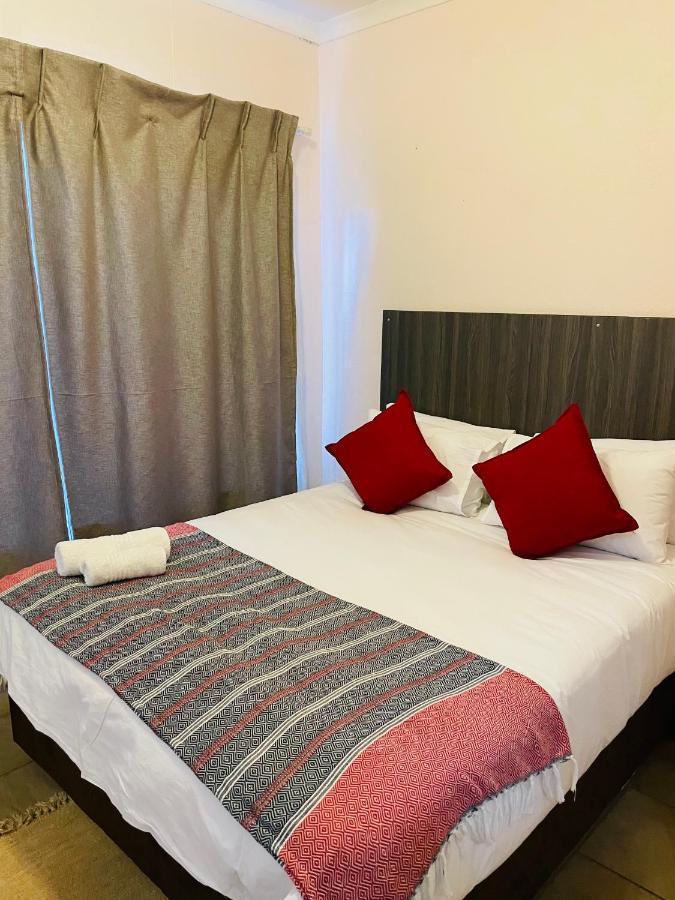 Host Hub Guest House 켐턴파크 외부 사진