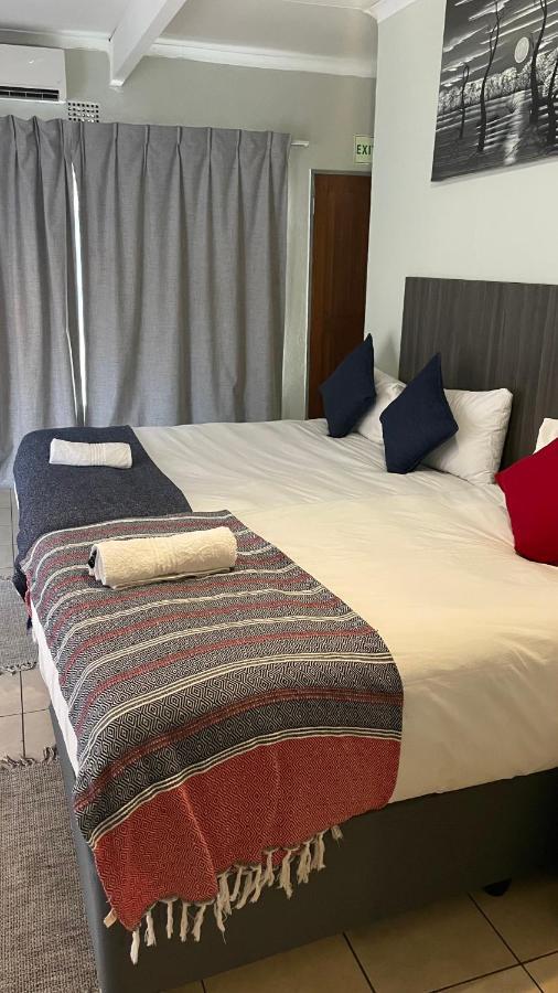 Host Hub Guest House 켐턴파크 외부 사진