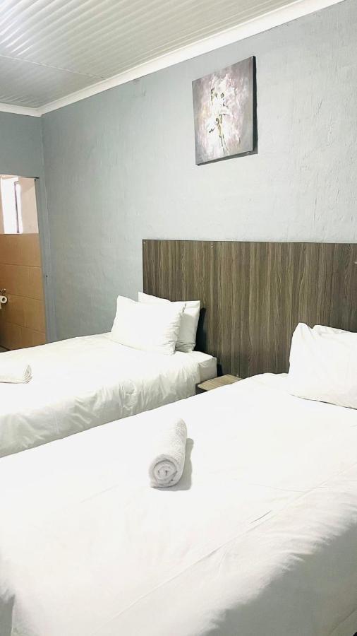 Host Hub Guest House 켐턴파크 외부 사진